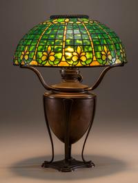Fleur-de-Lis Table Lamp