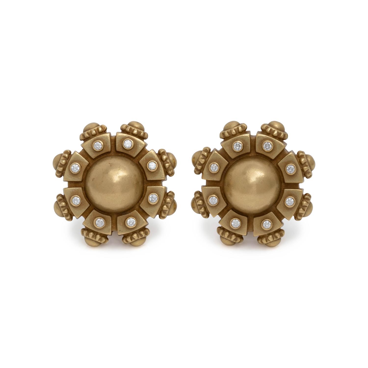 KIELSELSTEIN-CORD, GREEN GOLD AND DIAMOND EARCLIPS