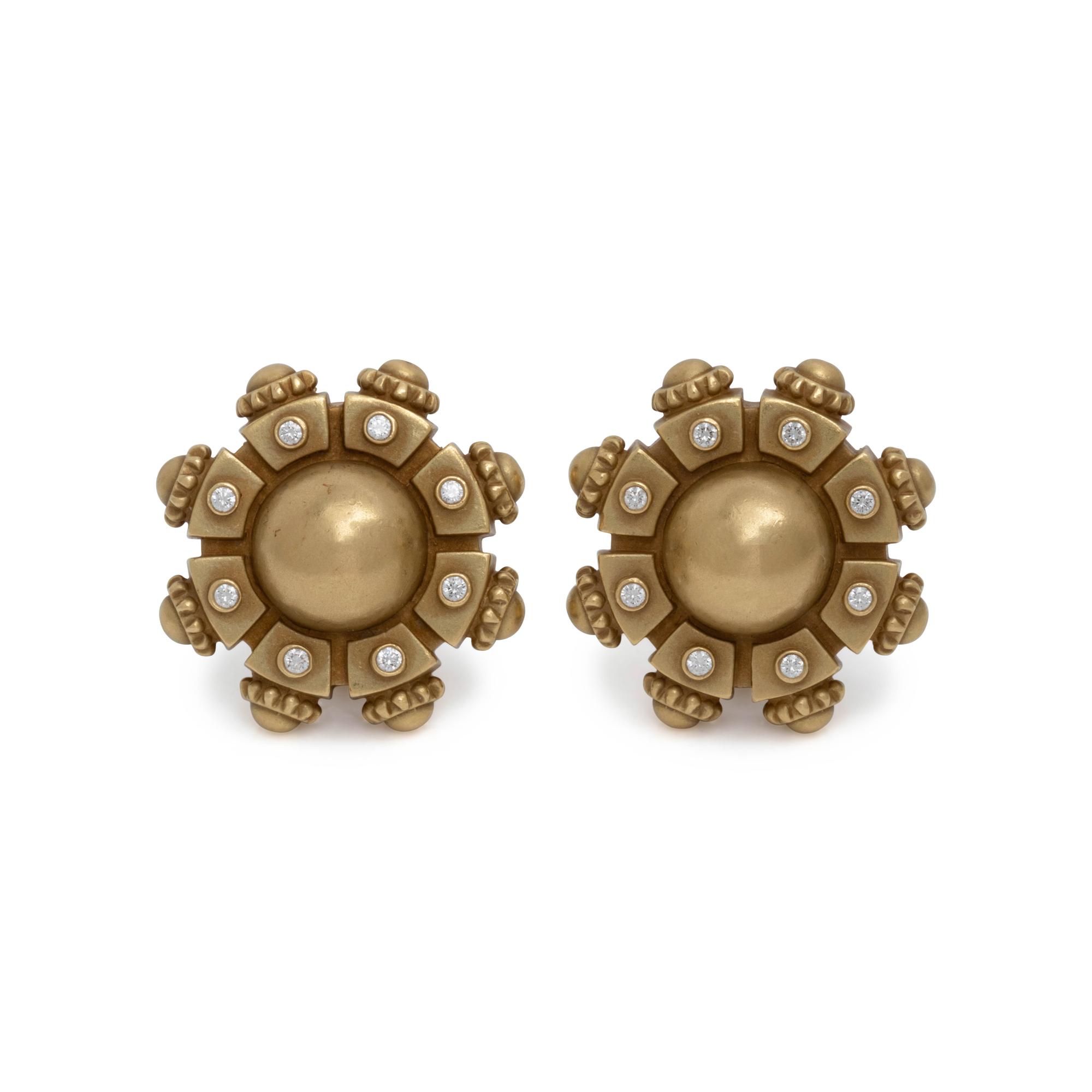 KIELSELSTEIN-CORD, GREEN GOLD AND DIAMOND EARCLIPS