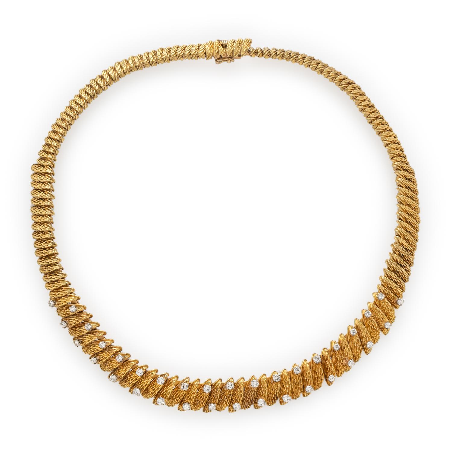 YELLOW GOLD AND DIAMOND COLLAR NECKLACE