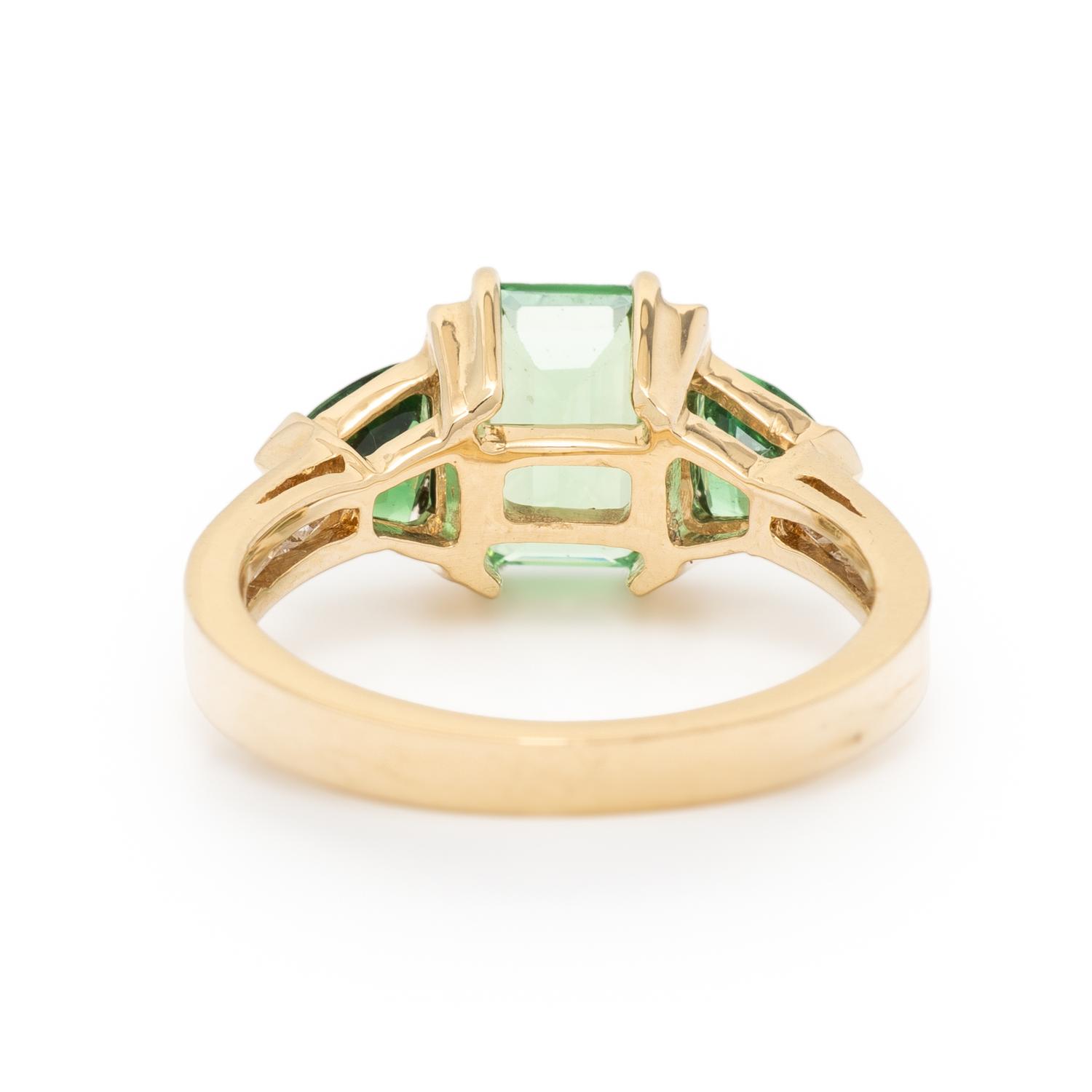 TSAVORITE GARNET AND DIAMOND RING