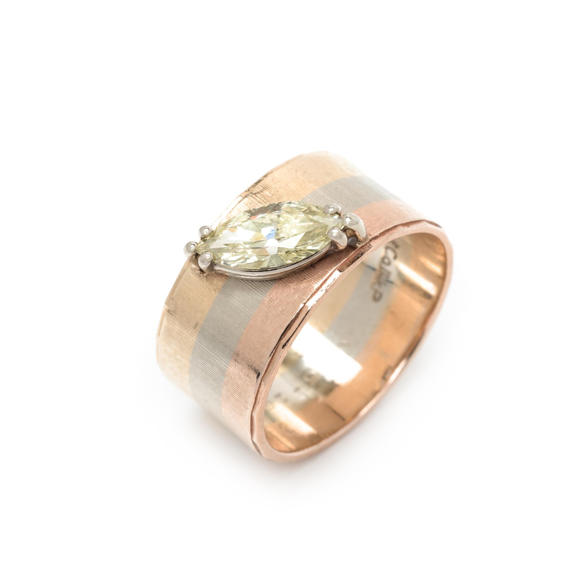 TRICOLOR GOLD AND COLORED DIAMOND RING