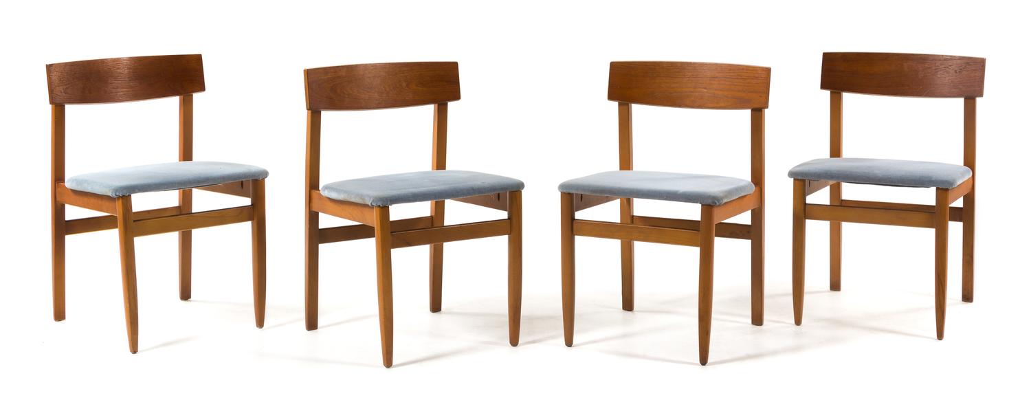 Scandinavian Design, c.1960, an extension dining table and four chairs