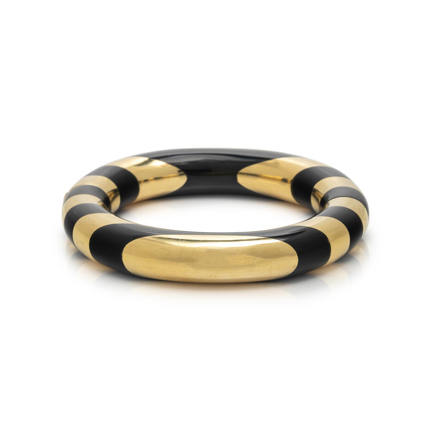 TIFFANY & CO., ANGELA CUMMINGS, YELLOW GOLD AND BLACK JADE BANGLE BRACELET