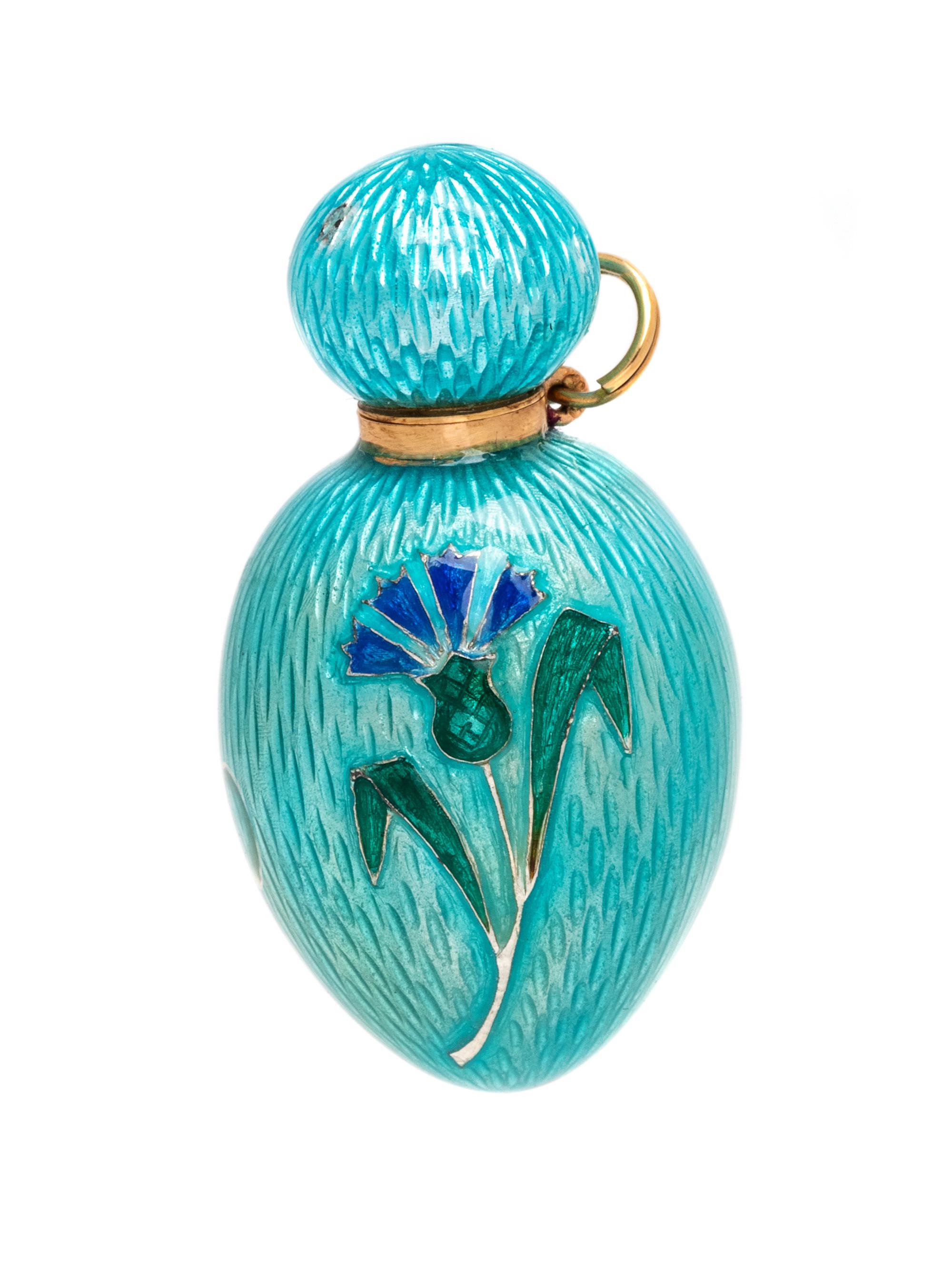 A Yellow Gold and Enamel Perfume Bottle Pendant,