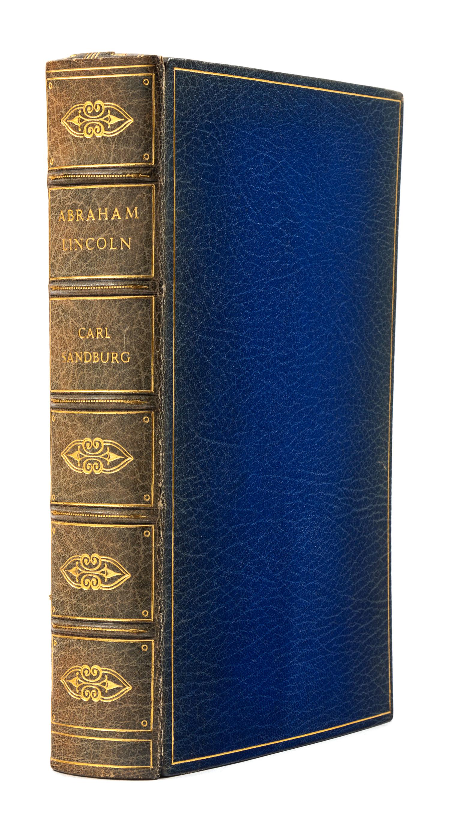 SANDBURG, Carl (1878-1967). Abraham Lincoln: The Prairie Years and The War Years. New York: Harcourt, Brace and Company, 1954.