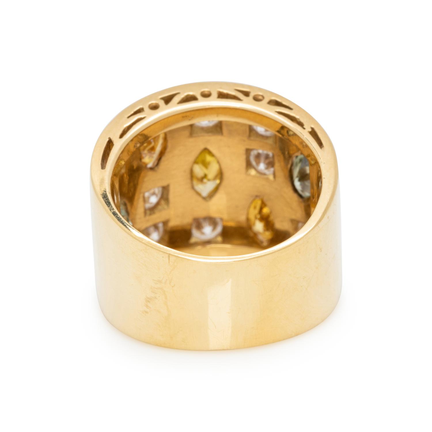 YELLOW GOLD, DIAMOND, AND COLORED DIAMOND RING