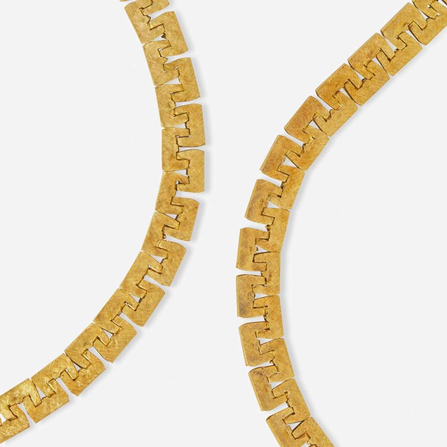 An 18K Yellow Gold Necklace