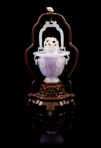 A Chinese Lavender Jadeite Covered Vase EARLY 20TH CENTURY Height overall 7 inches. — EARLY 20TH CENTURY