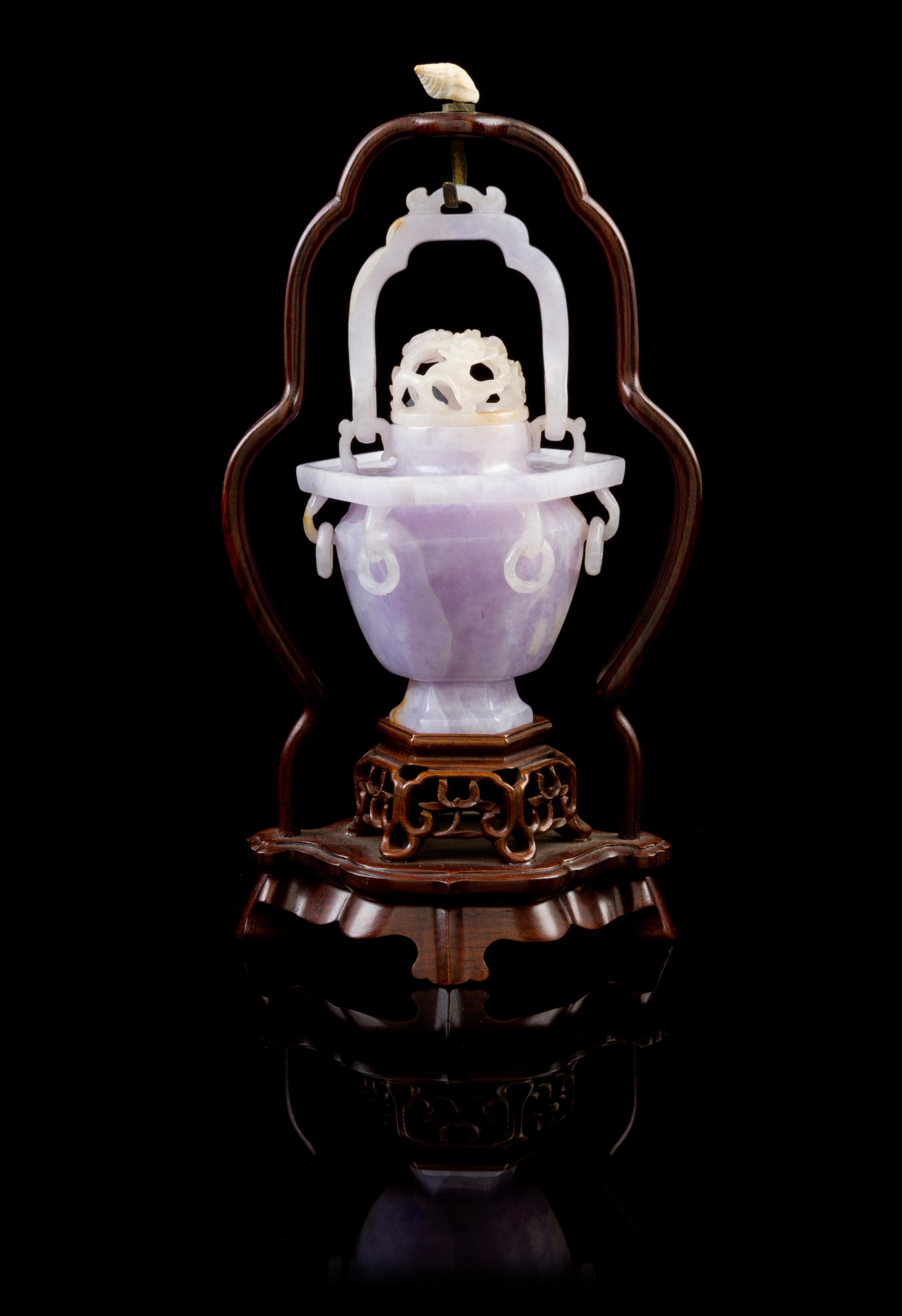 A Chinese Lavender Jadeite Covered Vase EARLY 20TH CENTURY Height overall 7 inches. — EARLY 20TH CENTURY