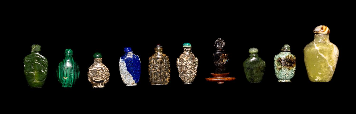 10 Chinese Hardstone Snuff Bottles
