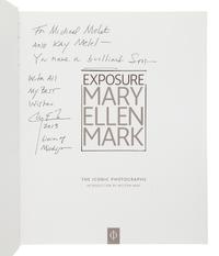 MARK, Mary Ellen (1940-2015). NAEF, Weston. Mary Ellen Mark: Exposure. London: Phaidon, 2005.