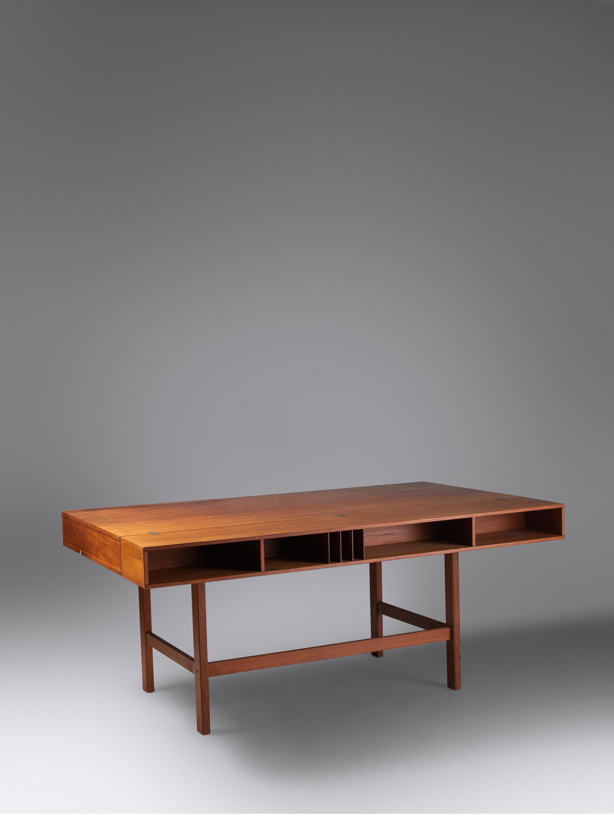 Flip-Top Desk Løvig Dansk, Denmark