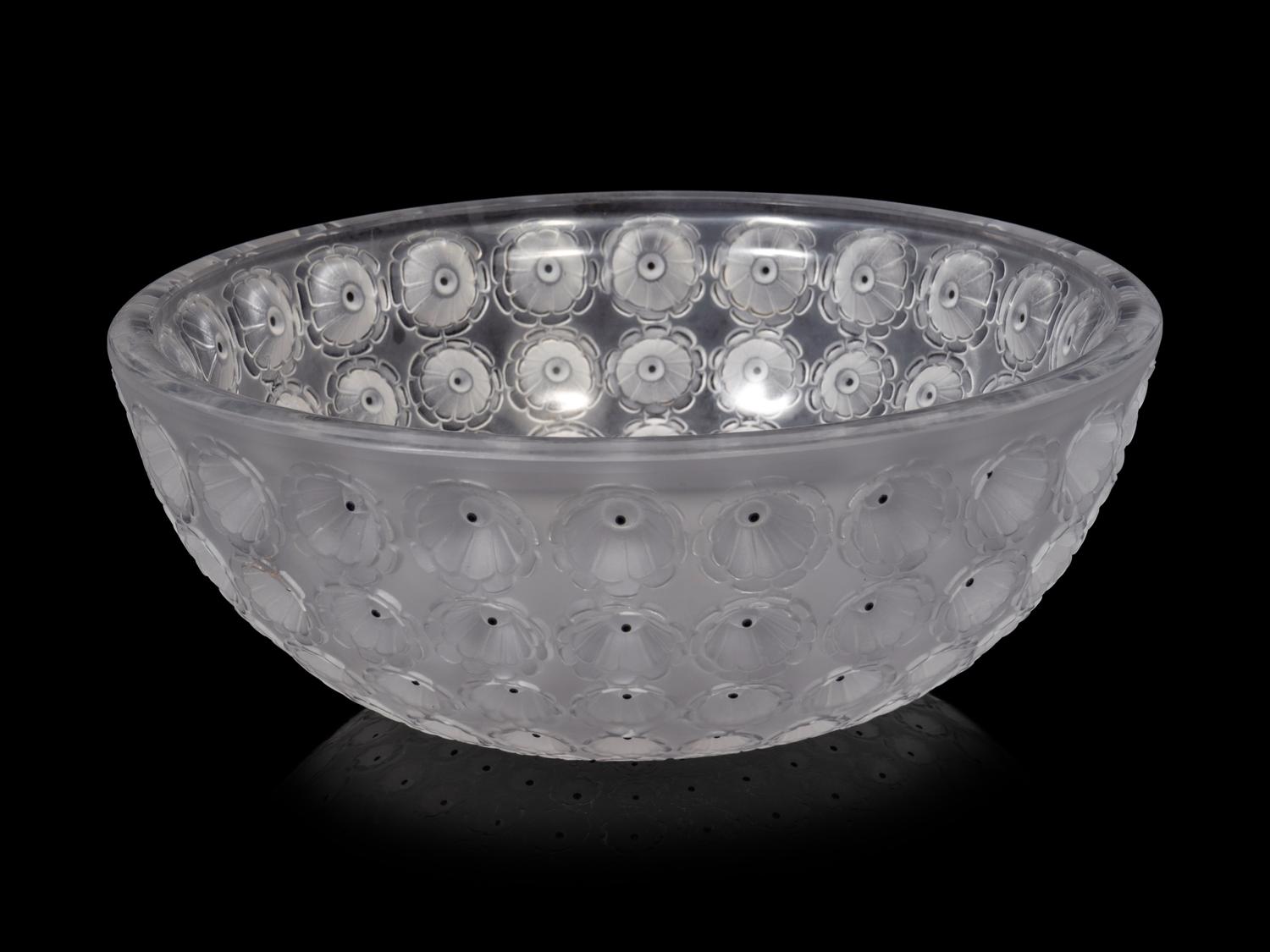 A Lalique Nemours Bowl
