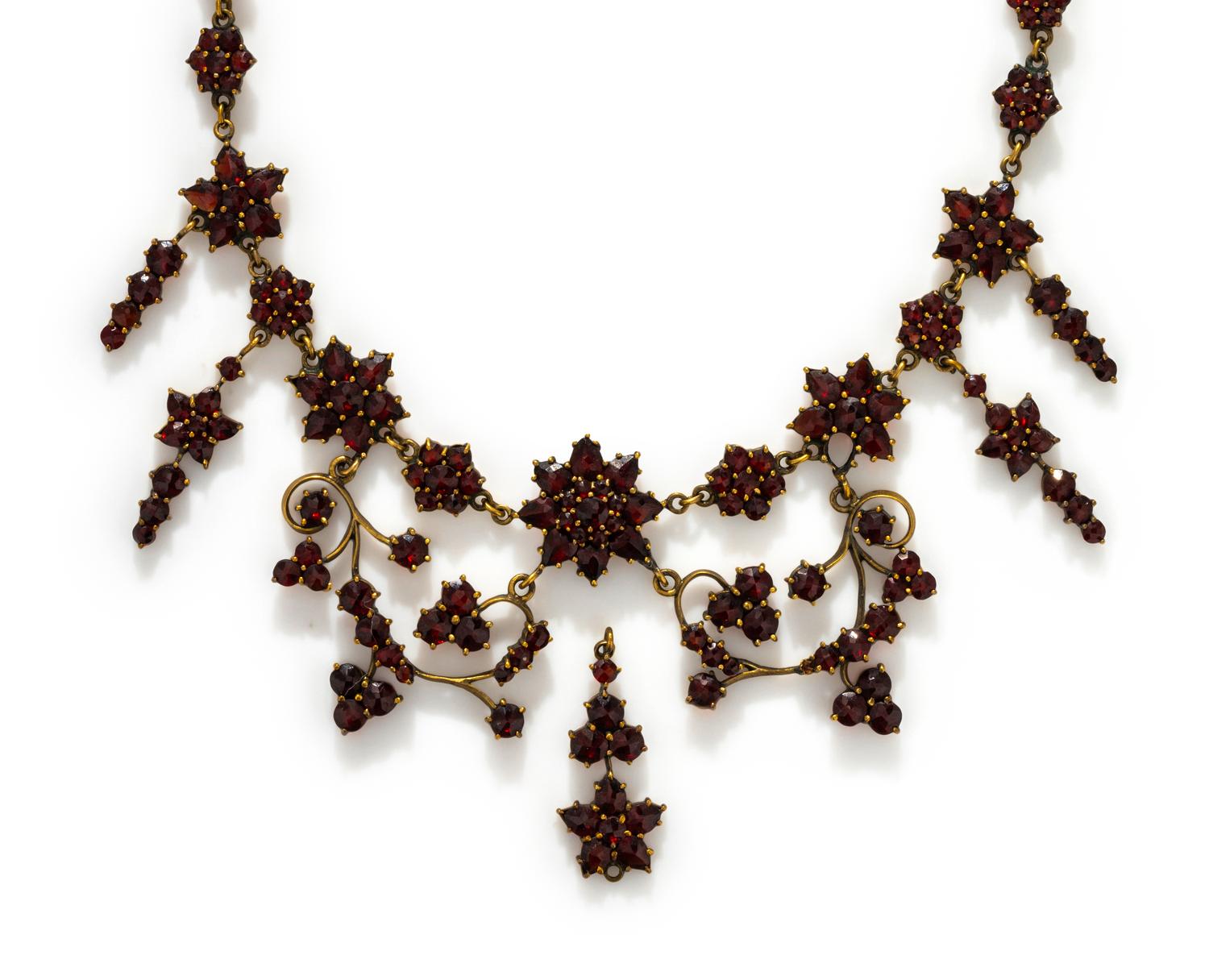 VICTORIAN, GOLD-FILLED BOHEMIAN GARNET FRINGE NECKLACE