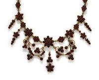 VICTORIAN, GOLD-FILLED BOHEMIAN GARNET FRINGE NECKLACE