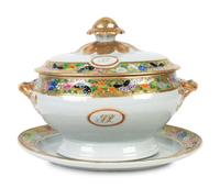 A Chinese Export Porcelain Tureen and Tray — 19TH CENTURY