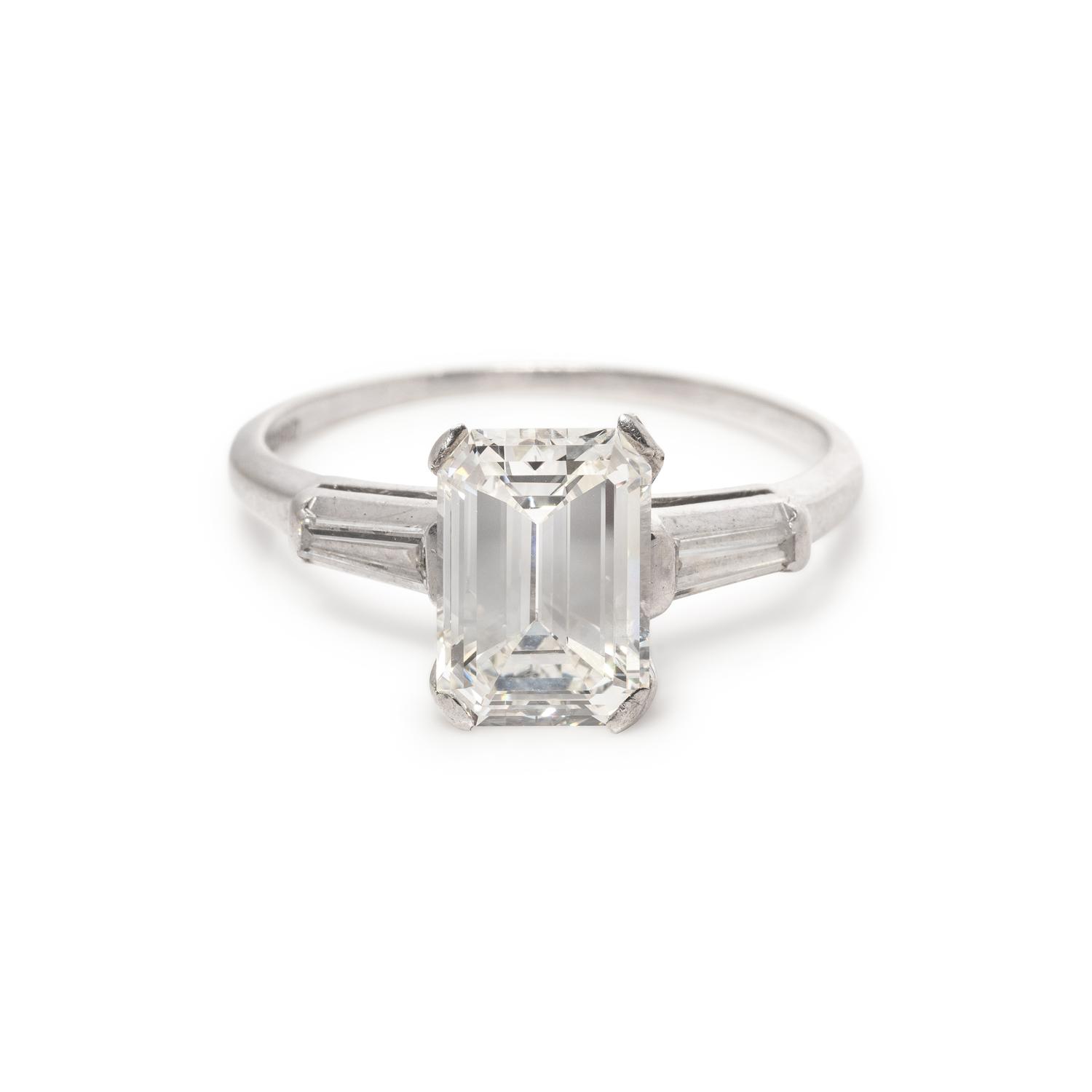 DIAMOND RING