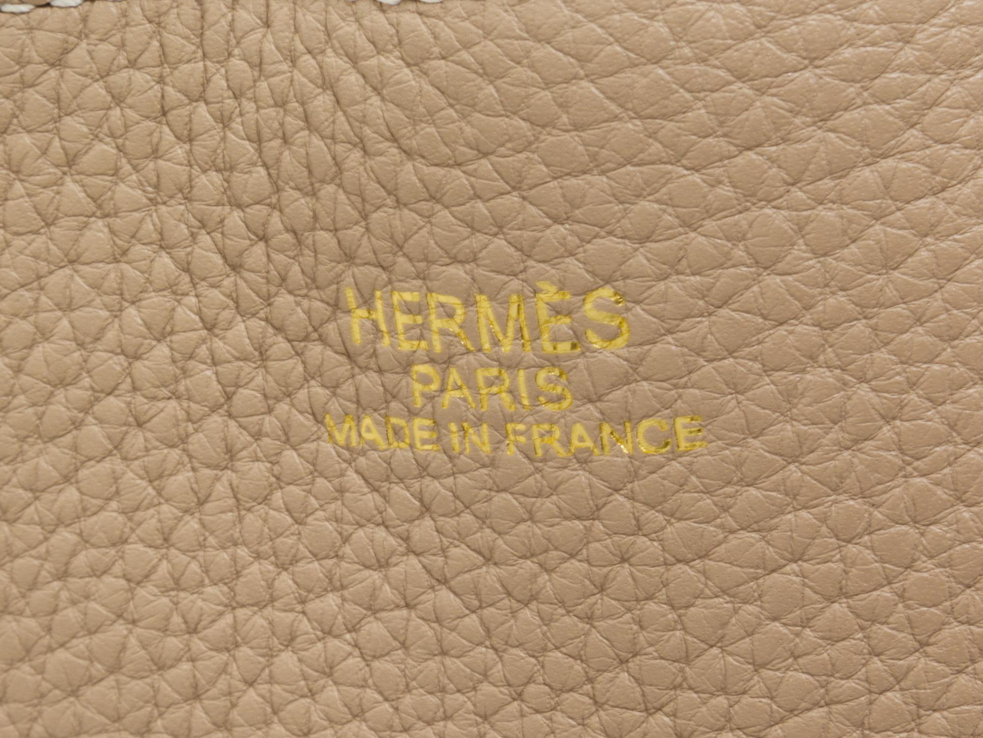 An Hermes Etoupe/Ebene 45cm Taurillon Clemence Double Sens Tote, 17.5" x 15.5" x 5".