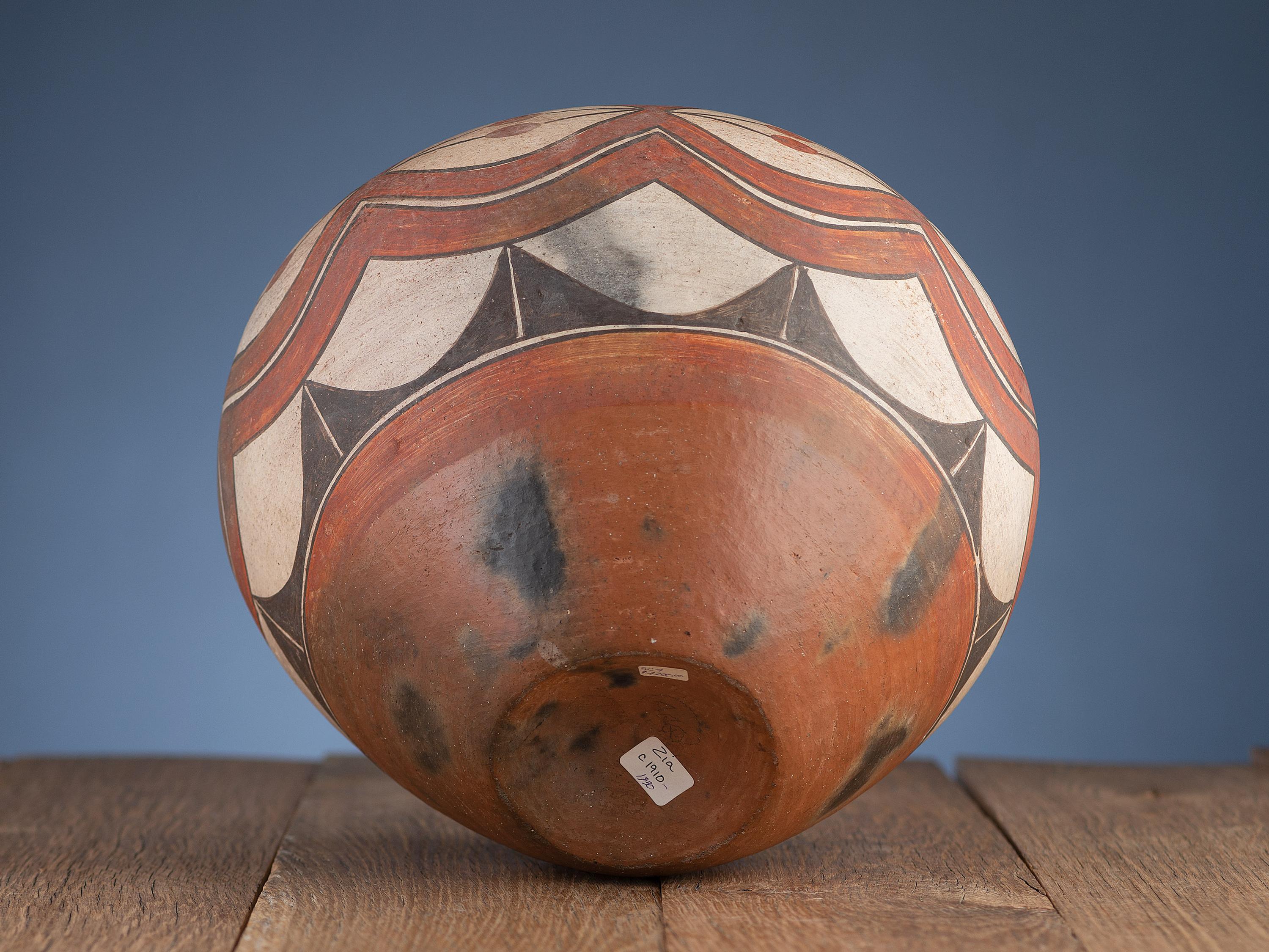 Zia Polychrome Pottery Jar