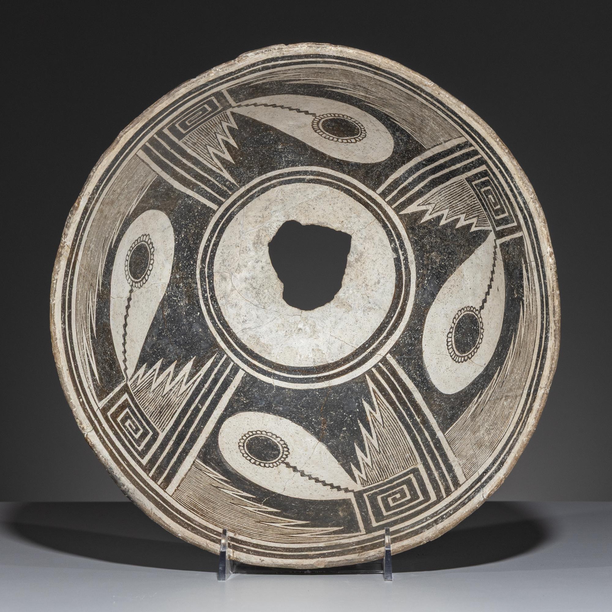 Ancestral Pueblo, Mimbres Classic Black-on-White Pottery Bowl