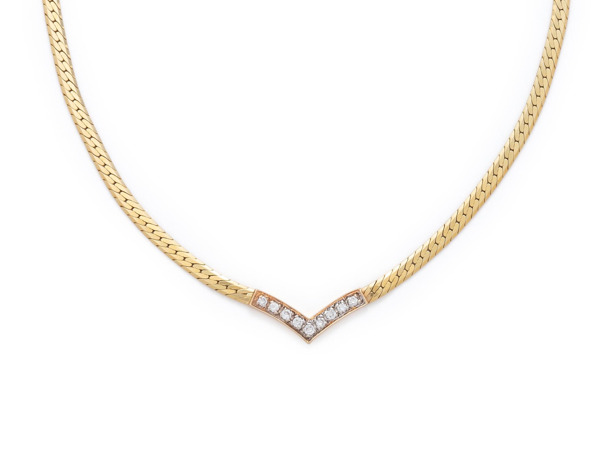 YELLOW GOLD AND DIAMOND NECKLACE