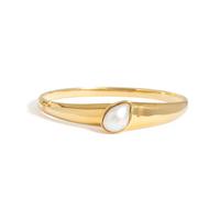 TIFFANY & CO., YELLOW GOLD AND CULTURED PEARL BANGLE BRACELET