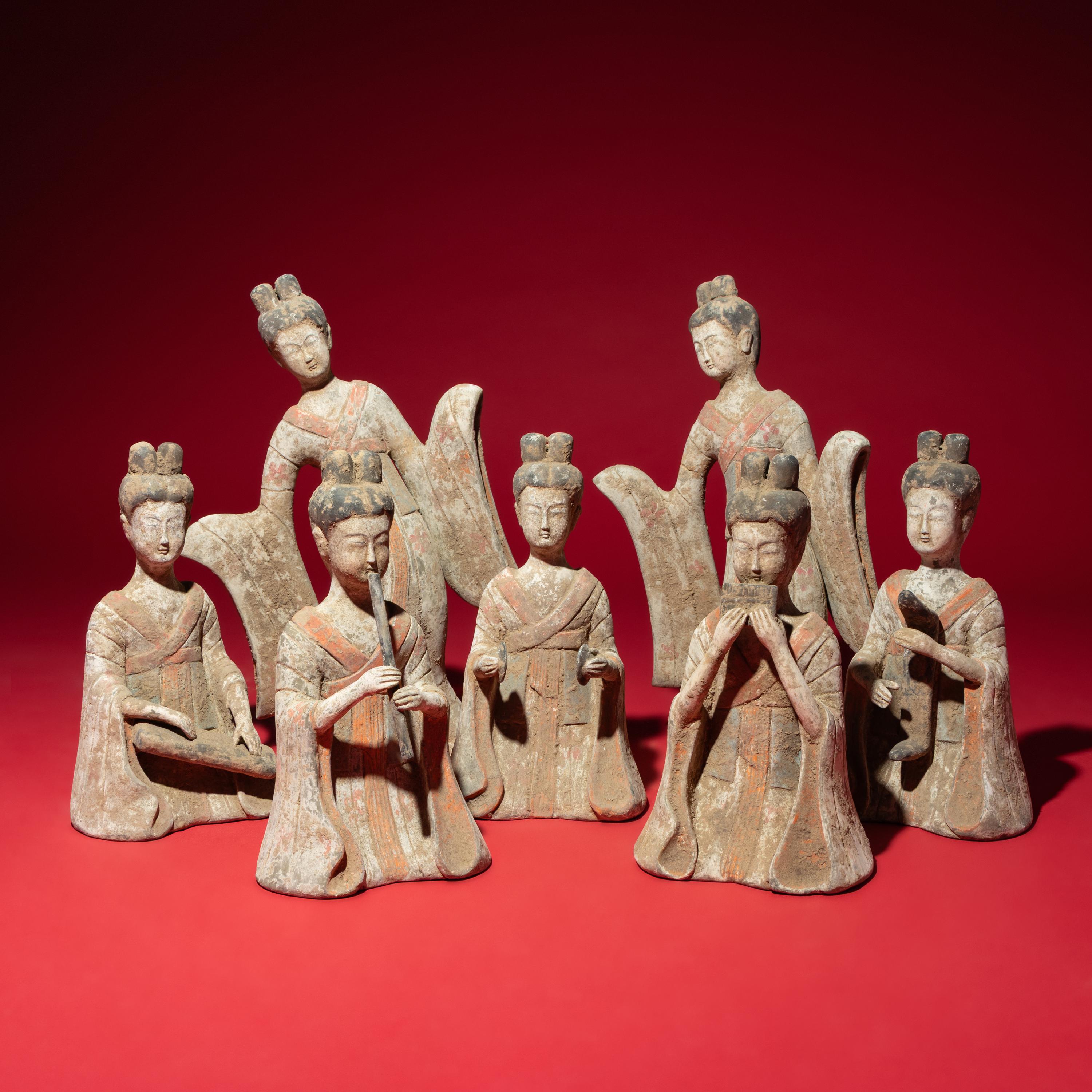 A Group of Seven Chinese Painted Pottery Figures of Musicians and Dancers, Sui-Tang Dynasty — 隋-唐 彩繪陶伎樂舞俑一組七件