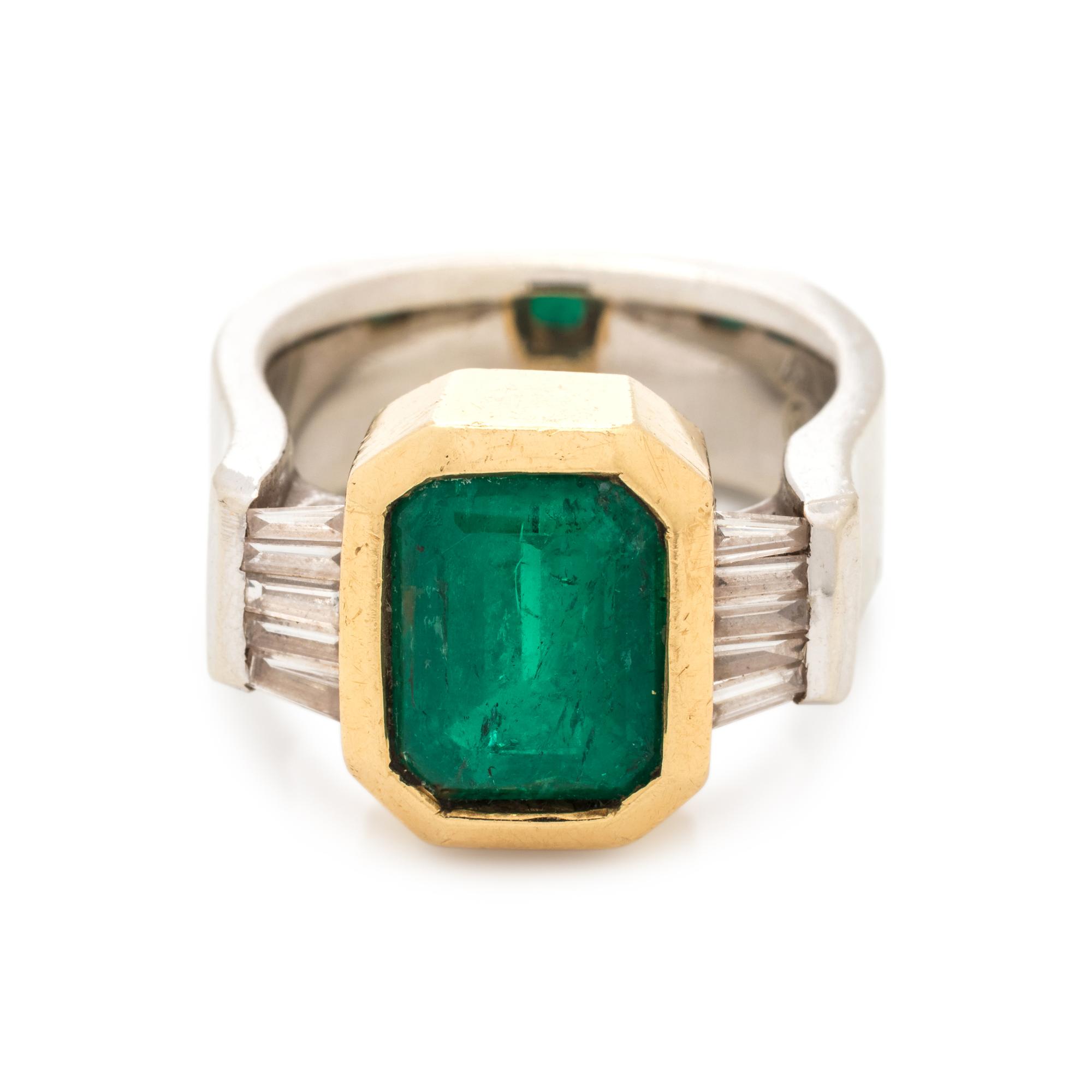 EMERALD AND DIAMOND RING