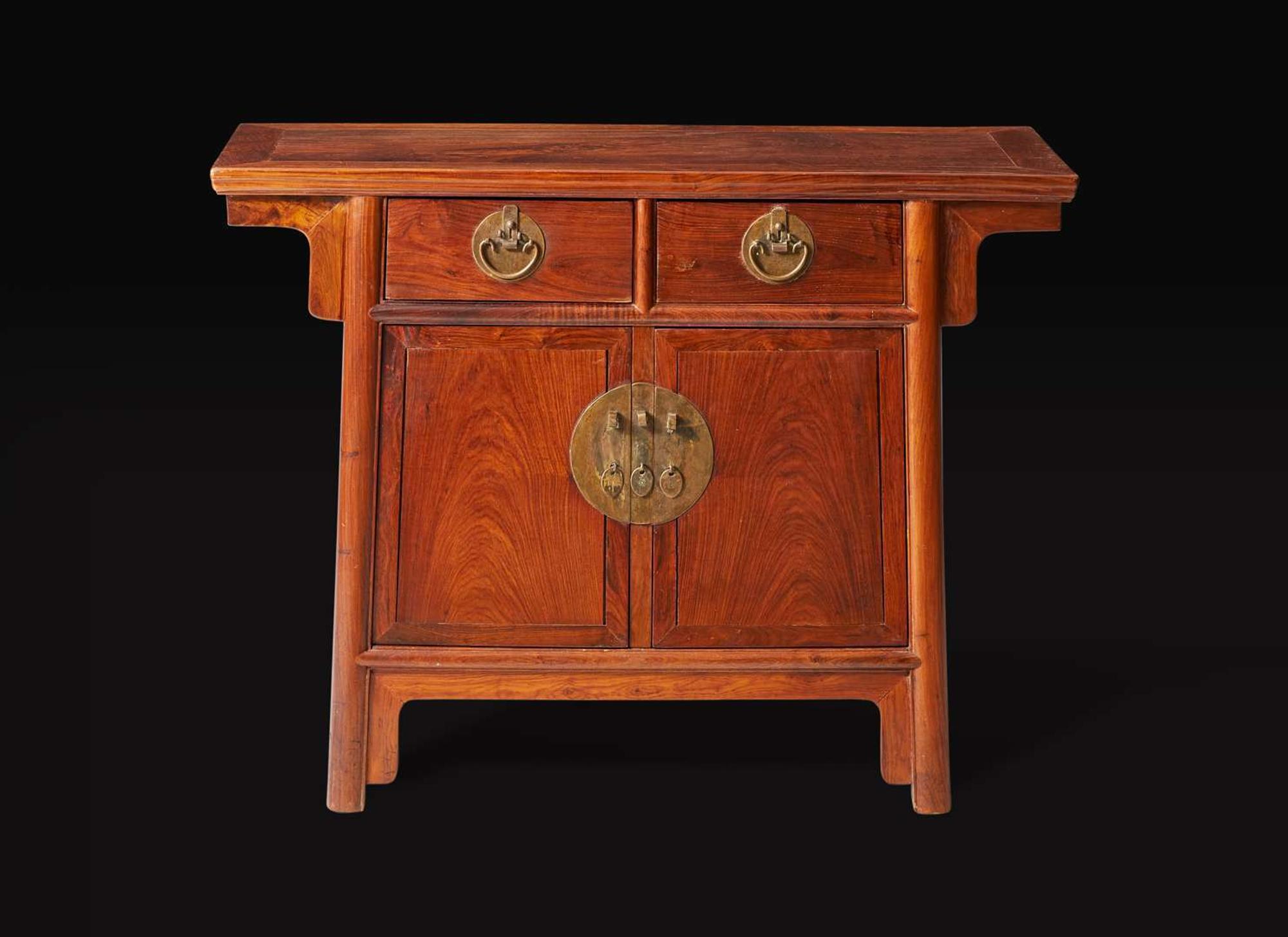 A Chinese huanghuali and hardwood side cabinet 黃花梨及硬木立櫃