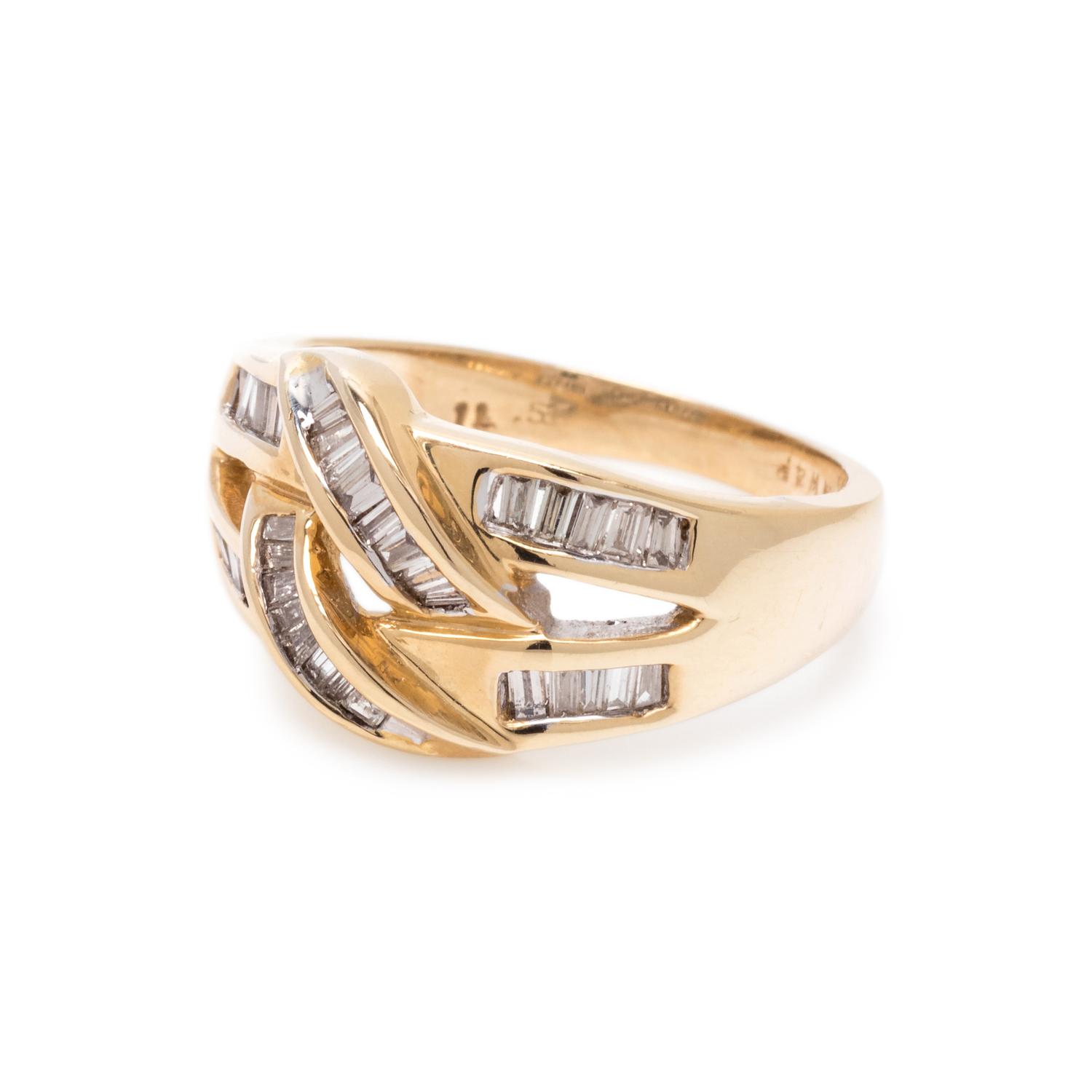 DIAMOND RING