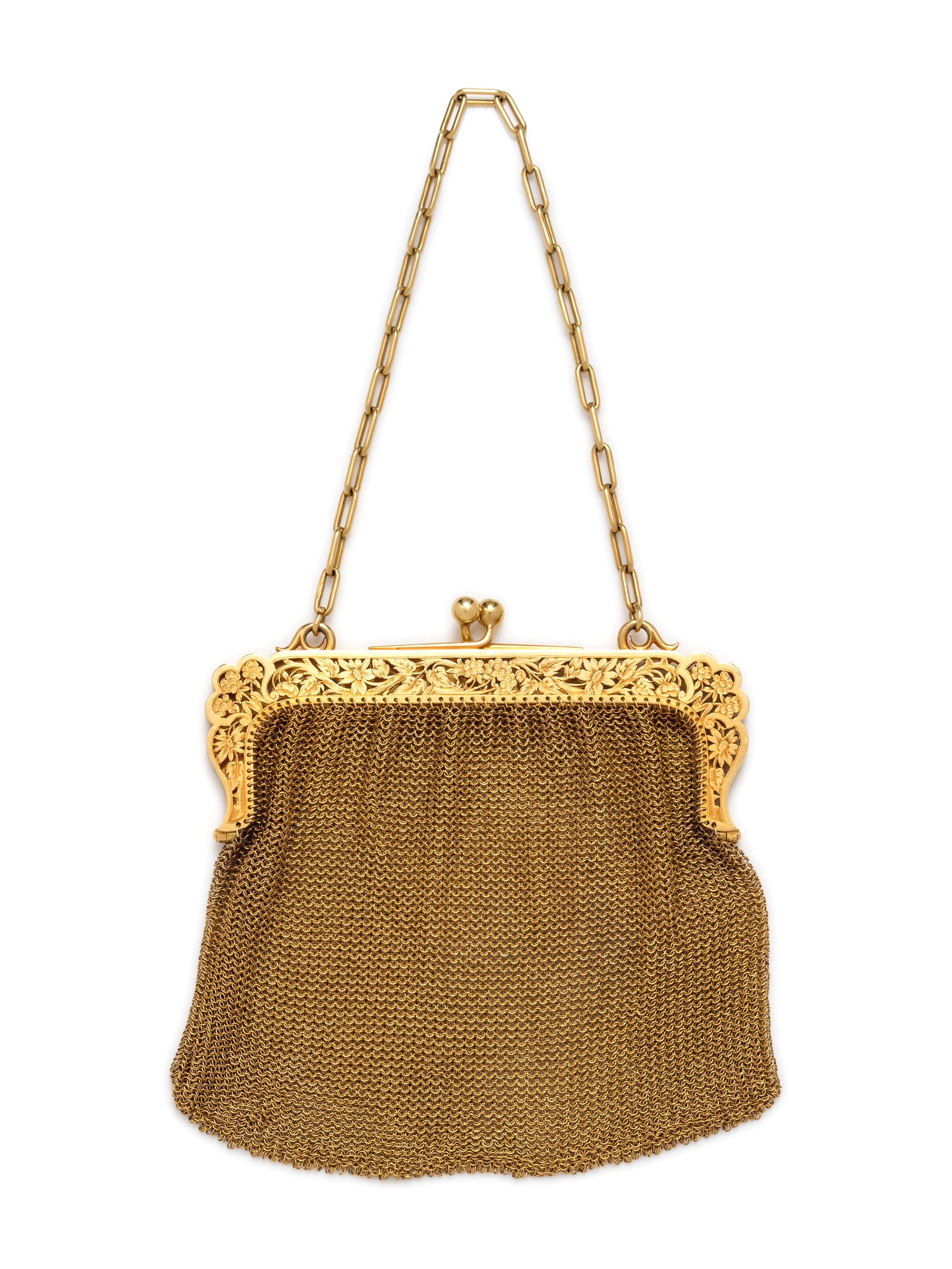 A Belle Epoque 18 Karat Yellow Gold Purse, French,