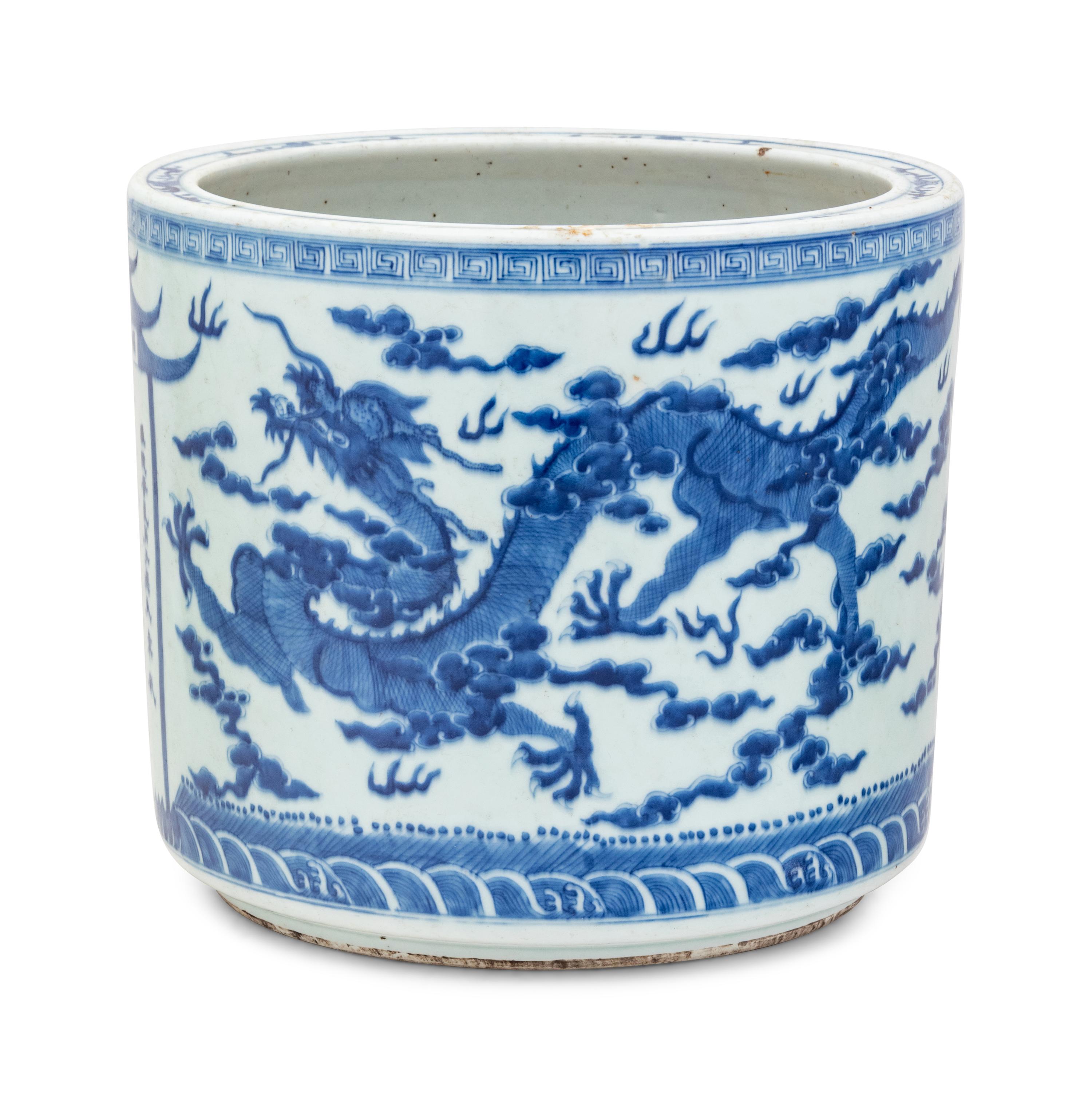 A Chinese Porcelain Dragon Jardinière