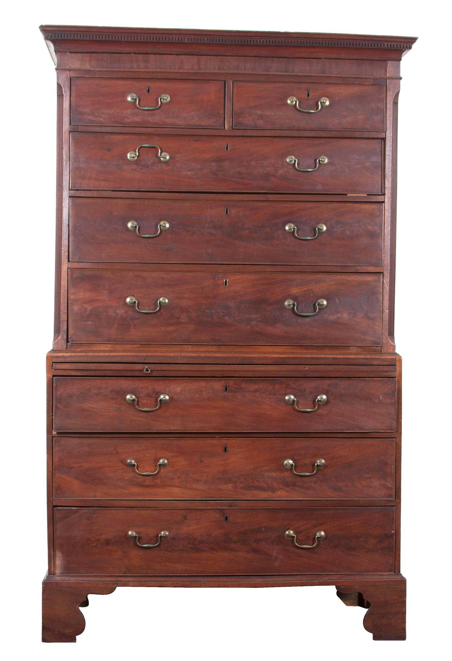 A George III Chest on Chest Height 76 1/2 x width 45 x depth 20 1/2 inches. — 18TH/19TH CENTURY