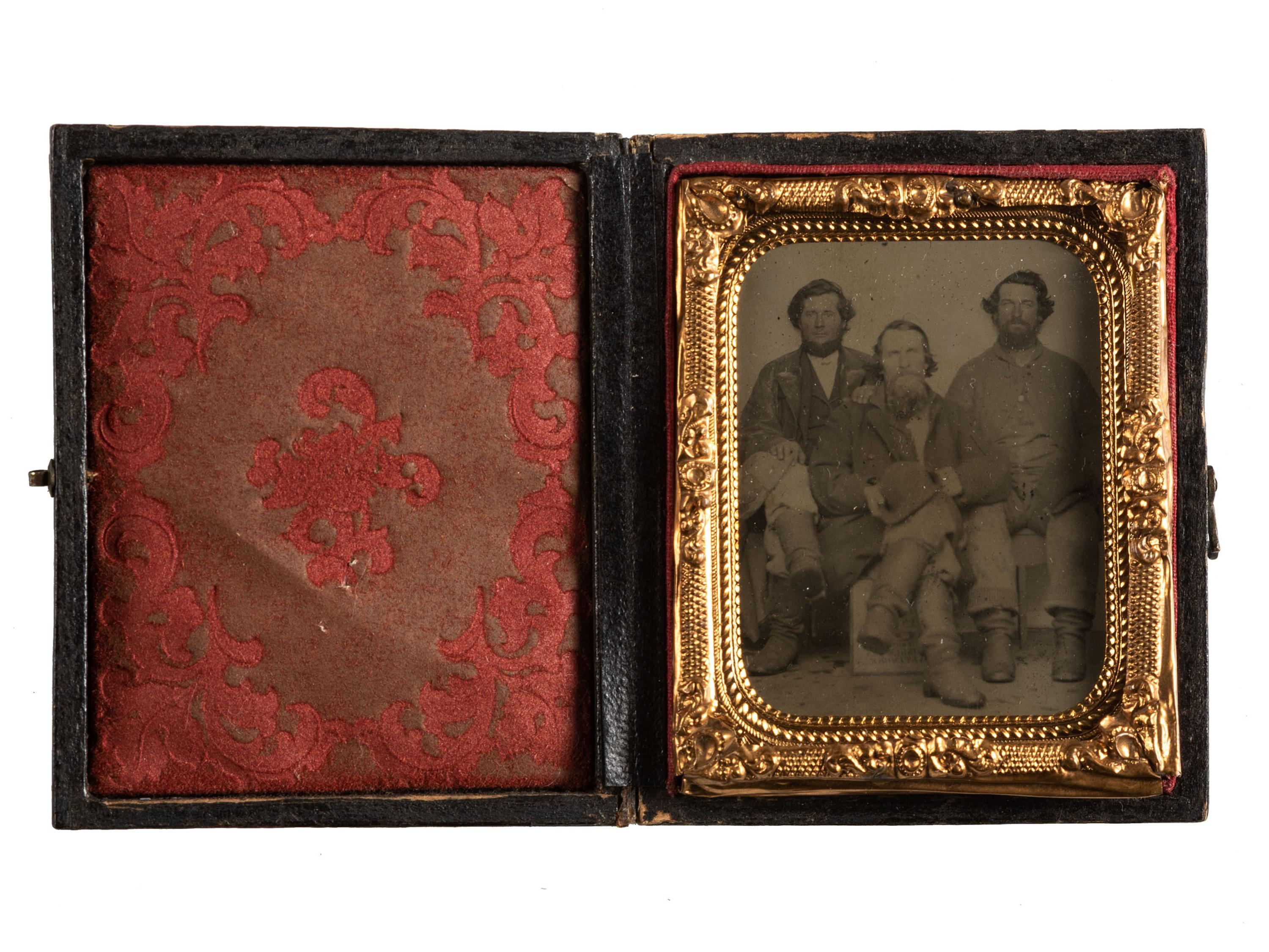 [CIVIL WAR - PHOTOGRAPHY]. Sixth plate tintype of a pair of federal infantrymen in full kit.