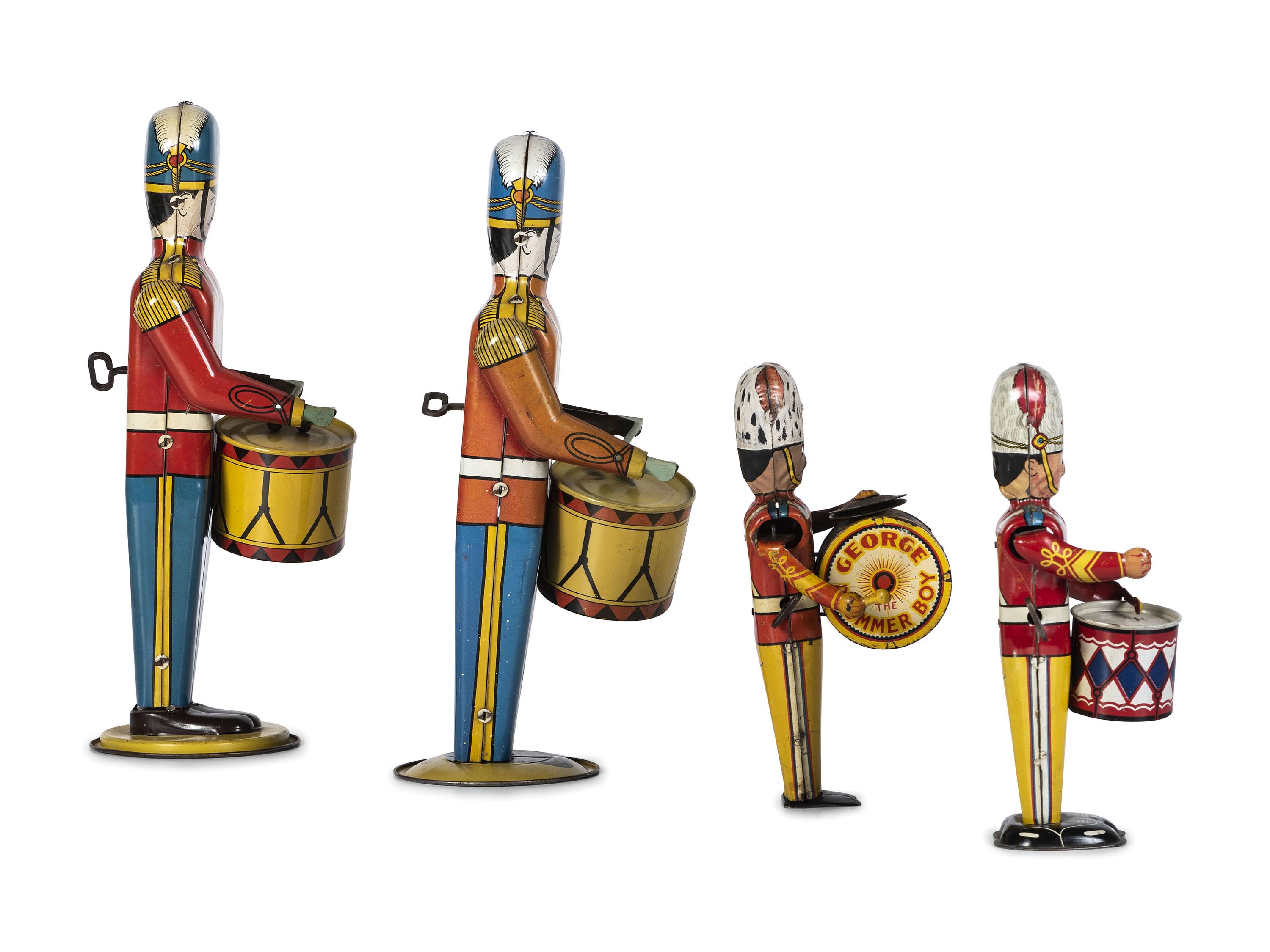 Four Tin Lithograph Windup Toy Soldiers with Drums