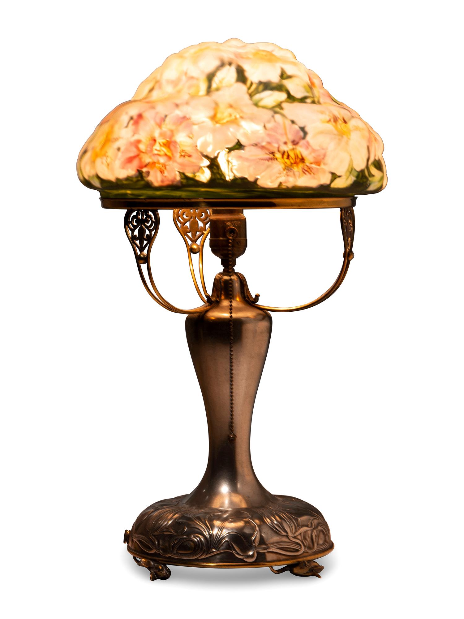 A Pairpoint Reverse-Painted Glass Puffy 'Lily' Table Lamp