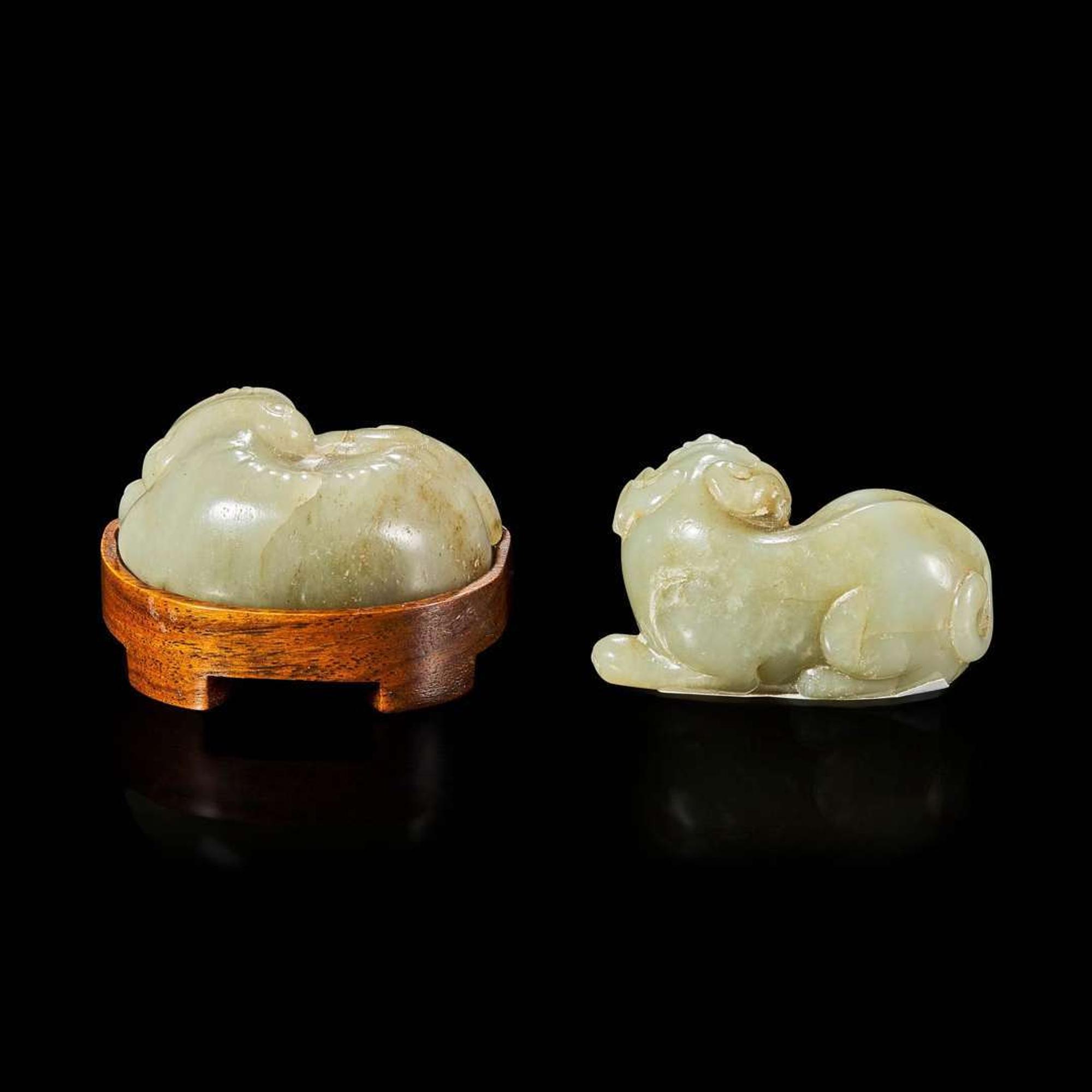 Two Chinese jades carvings 玉雕两件 Qing dynasty or earlier ????
