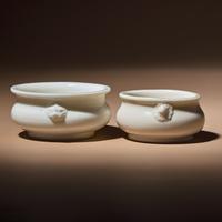 Two Chinese Blanc-de-Chine Porcelain Incense Burners, 17th-18th Century — 清早中期 德化白瓷雙輔首耳小香爐兩具