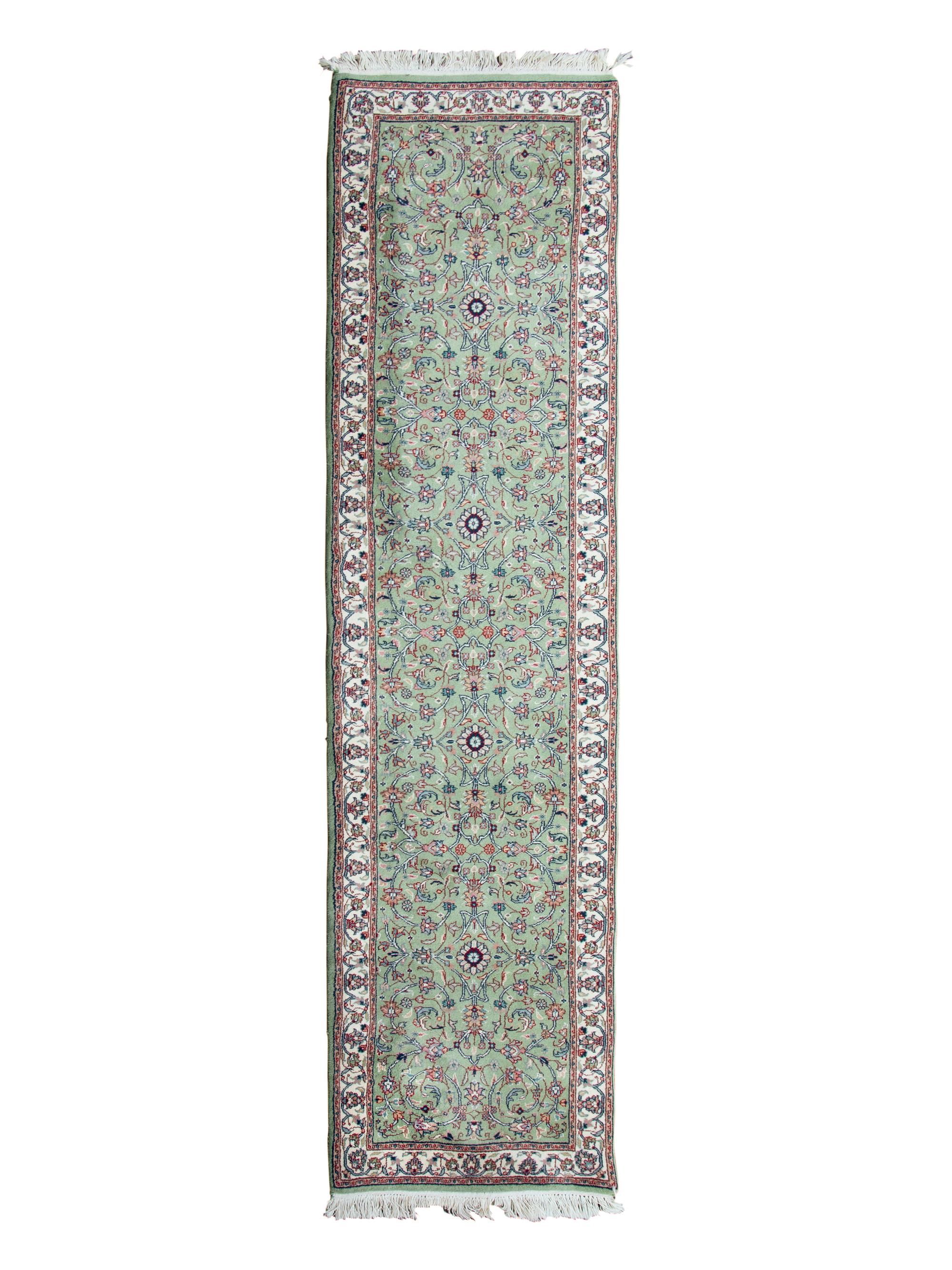 An Isfahan Wool Runner