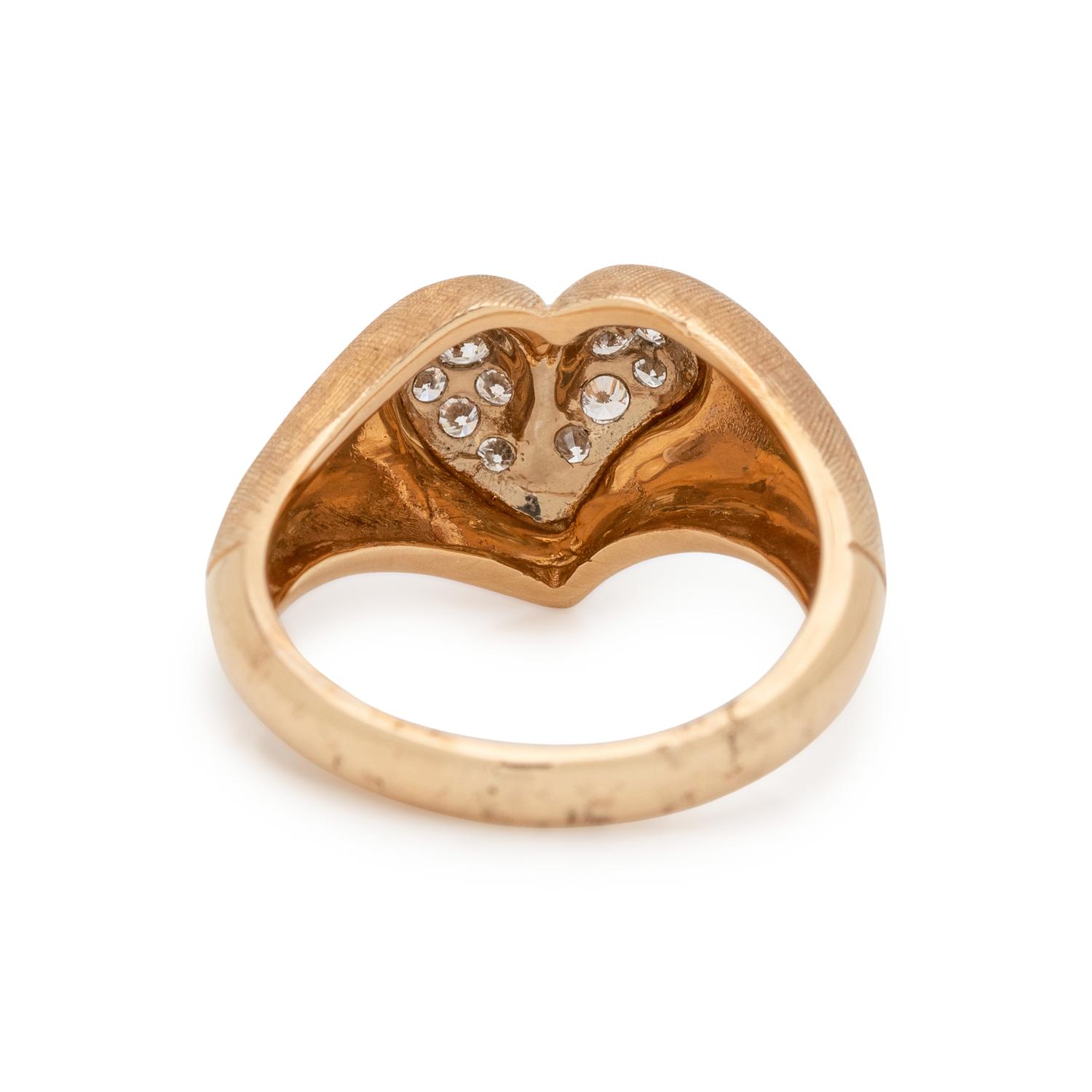 YELLOW GOLD AND DIAMOND HEART RING