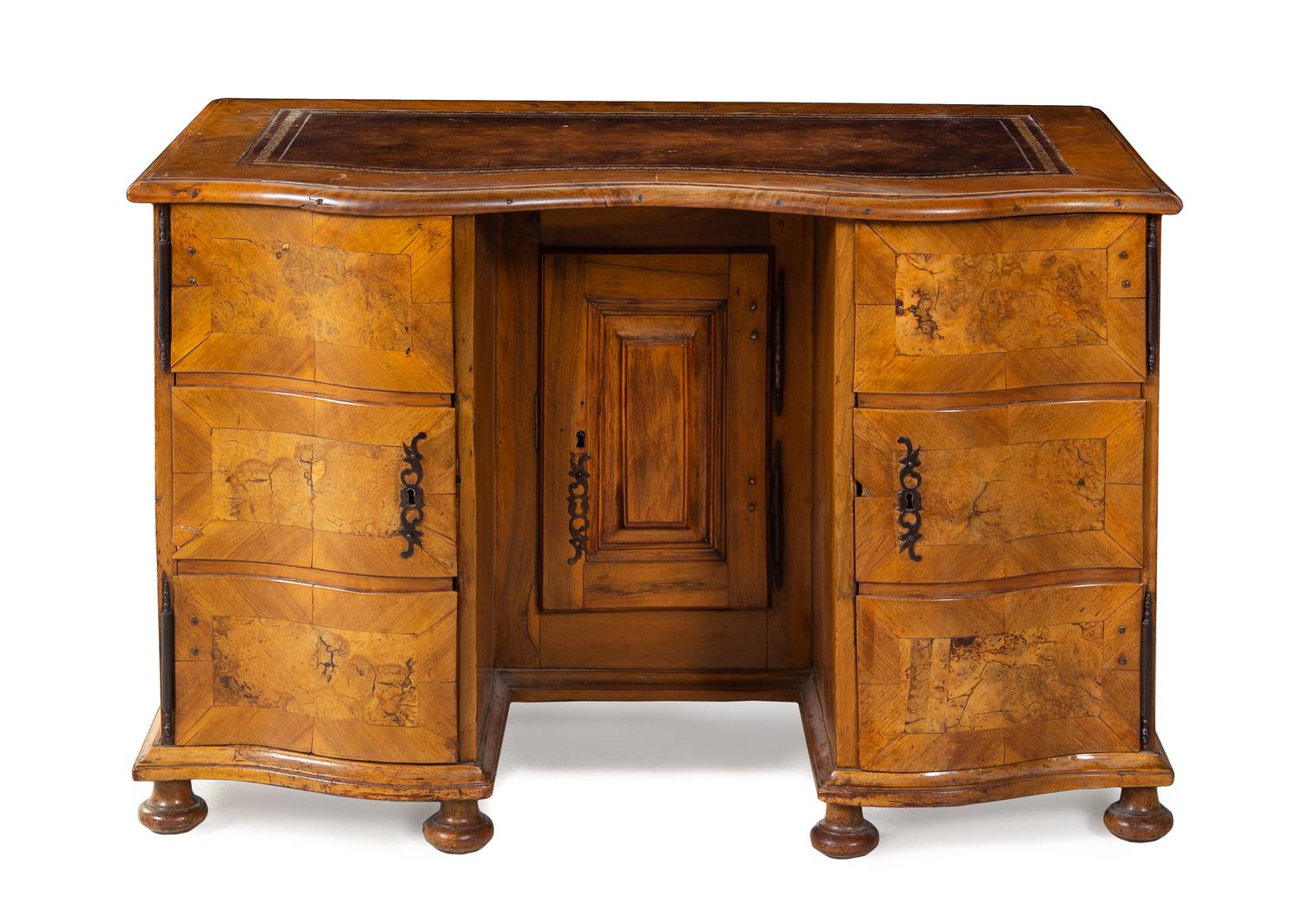 A French Provincial Walnut Kneehole Desk