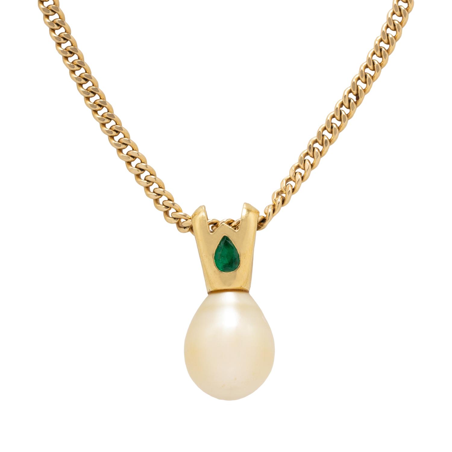 YELLOW GOLD, CULTURED PEARL, AND EMERALD NECKLACE