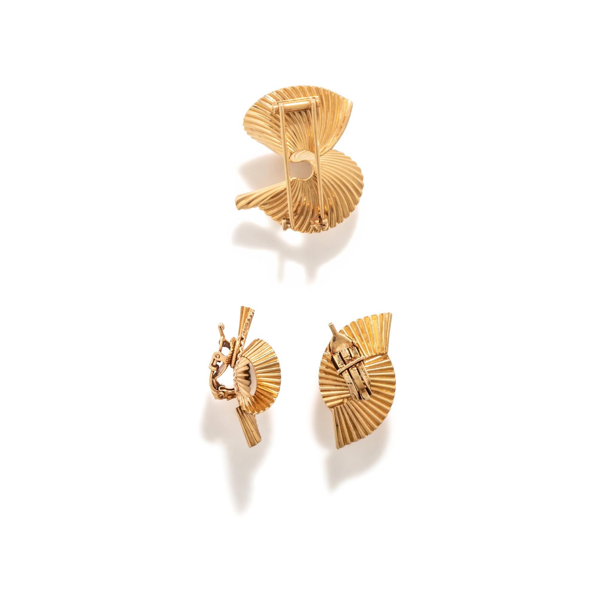 TIFFANY & CO., YELLOW GOLD RIBBON SUITE
