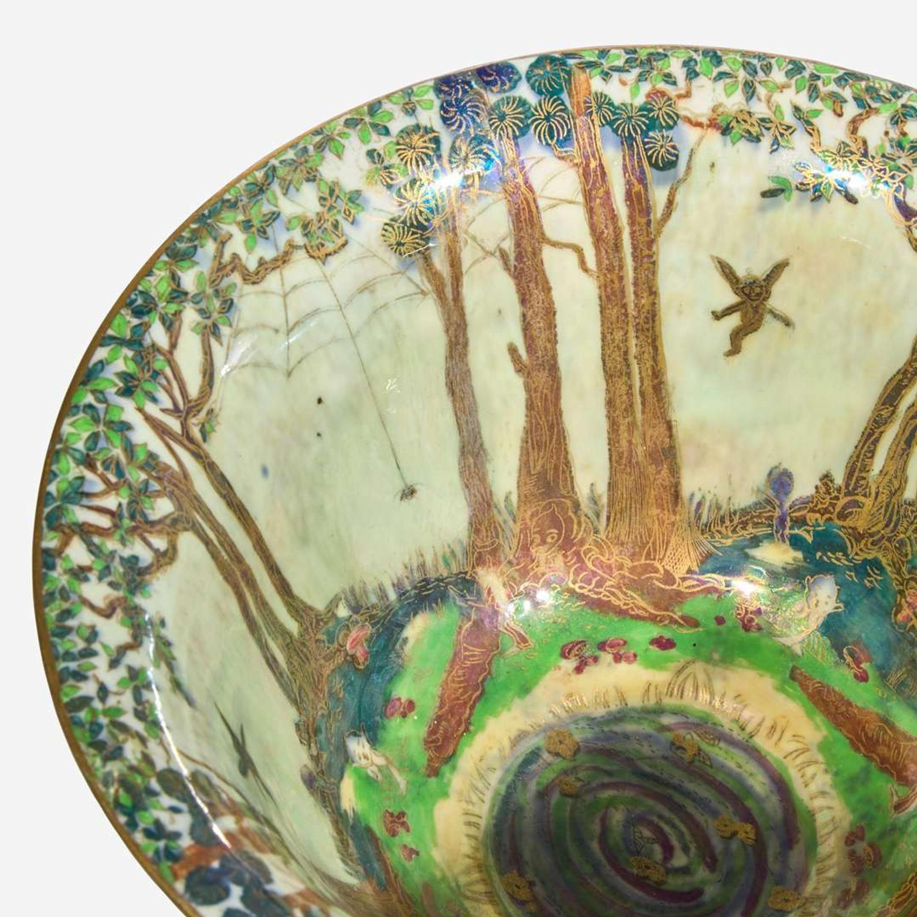 A Wedgwood Fairyland Lustre Antique Center Bowl UK, circa 1925