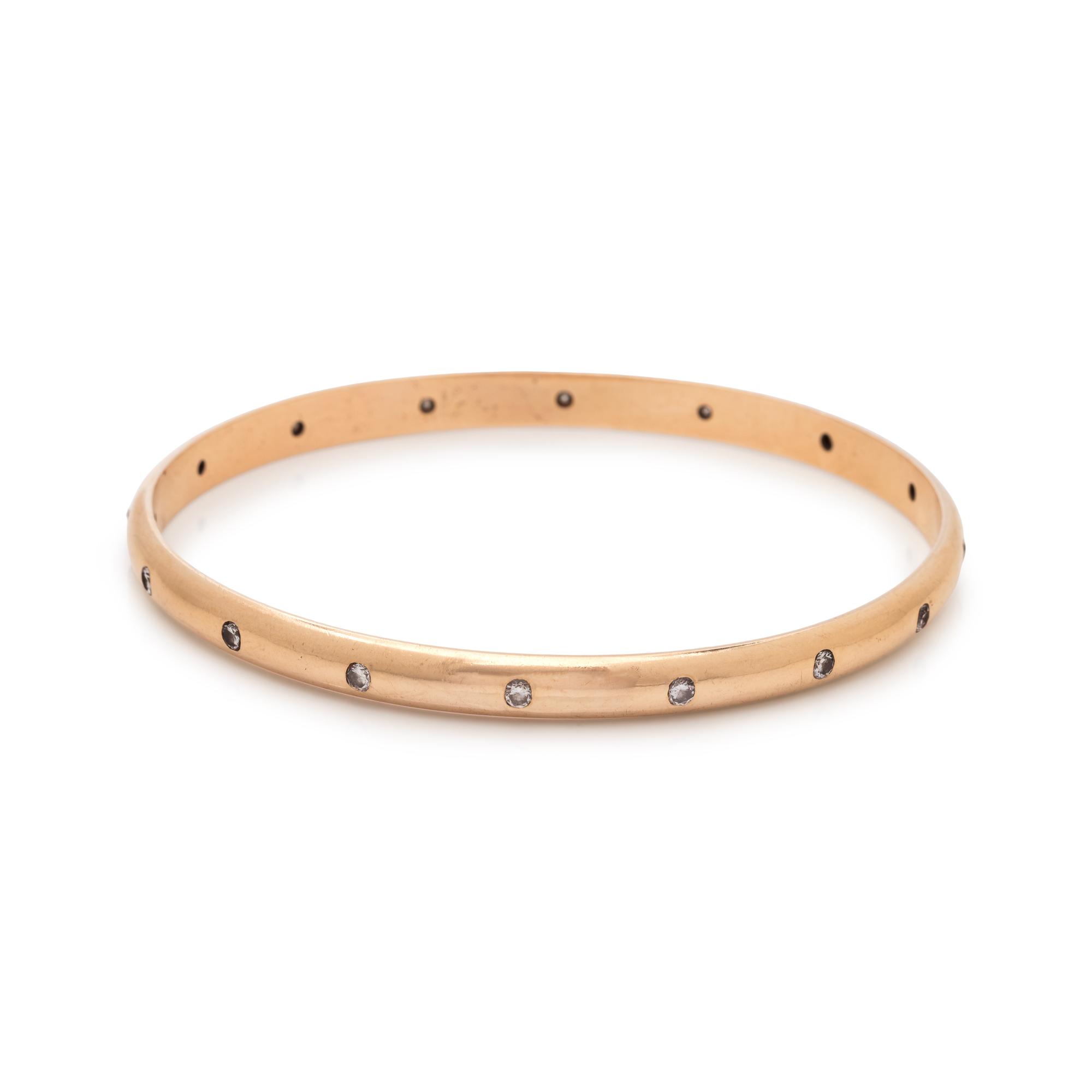 YELLOW GOLD AND DIAMOND BANGLE BRACELET