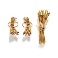 FRENCH, YELLOW GOLD, RUBY AND SAPPHIRE SET