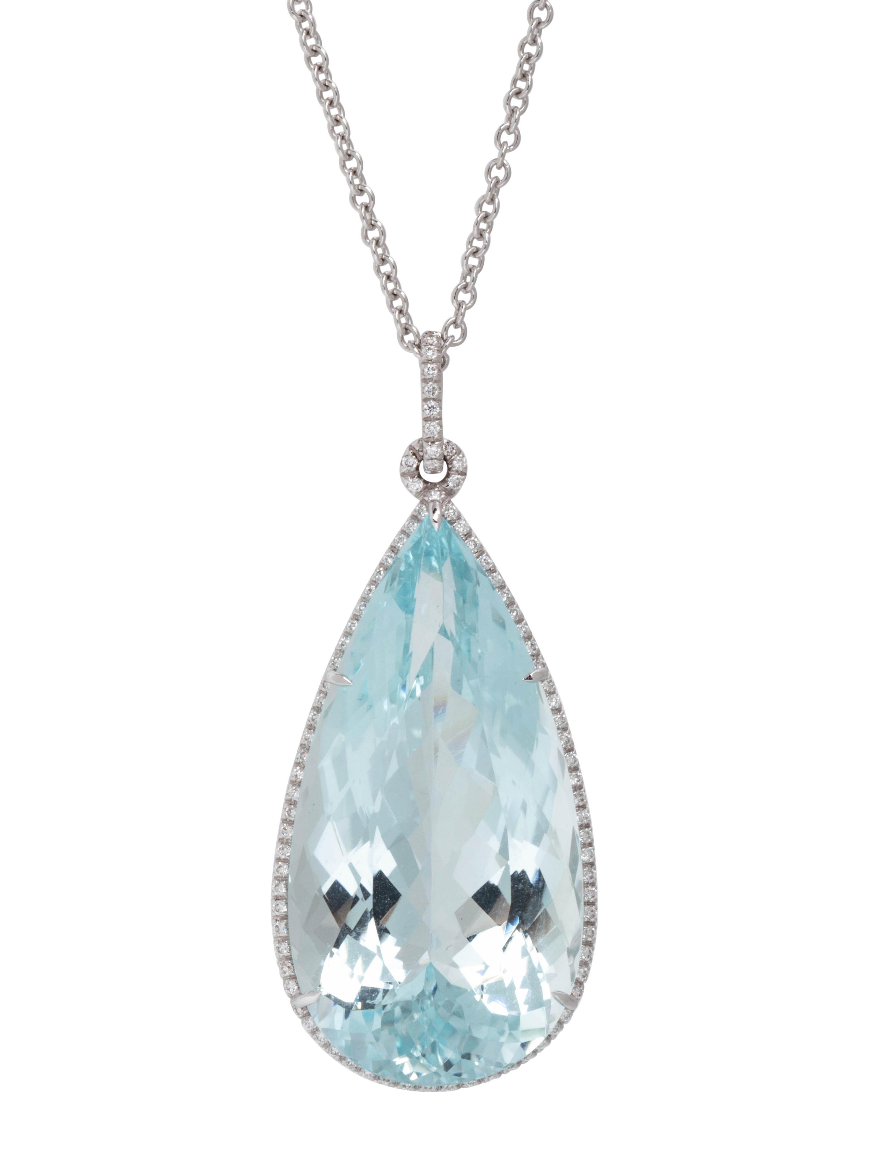 AQUAMARINE AND DIAMOND PENDANT/NECKLACE