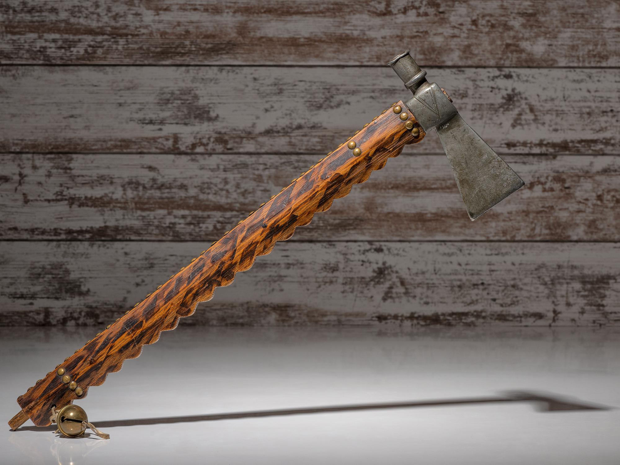 Northern Plains Pipe Tomahawk