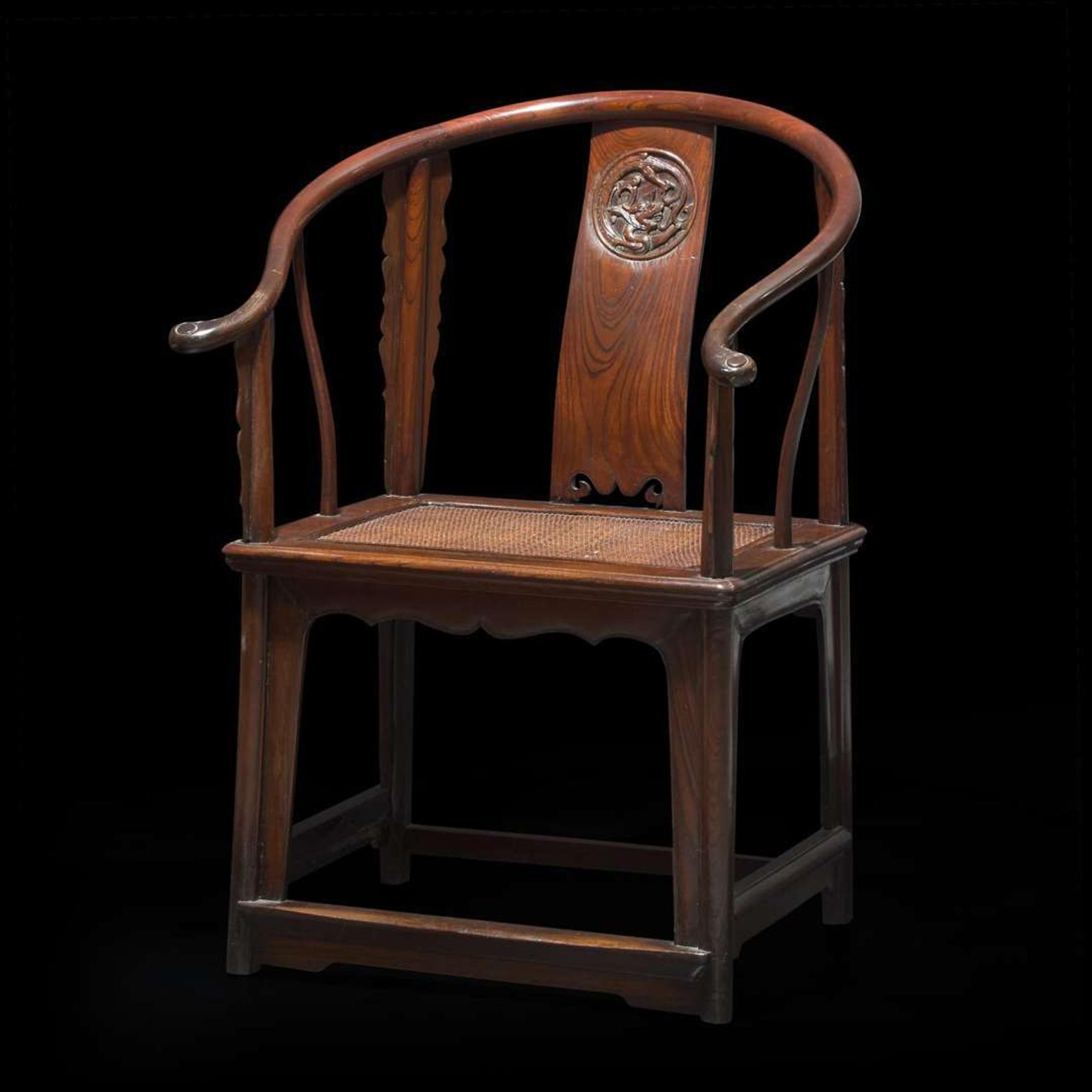 A Chinese yumu and hardwood horseshoe-back armchair 榆木硬木圈椅 Qing dynasty ?